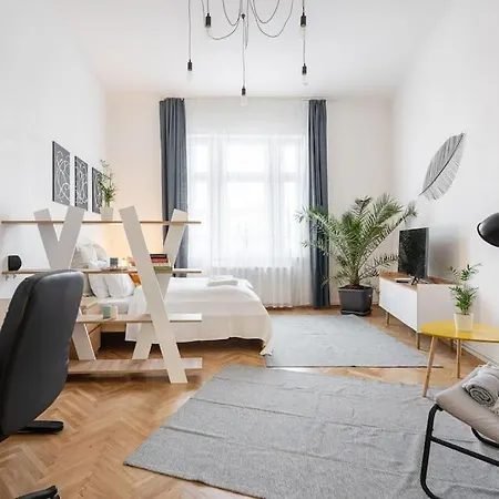 East Side Living Lägenhet *